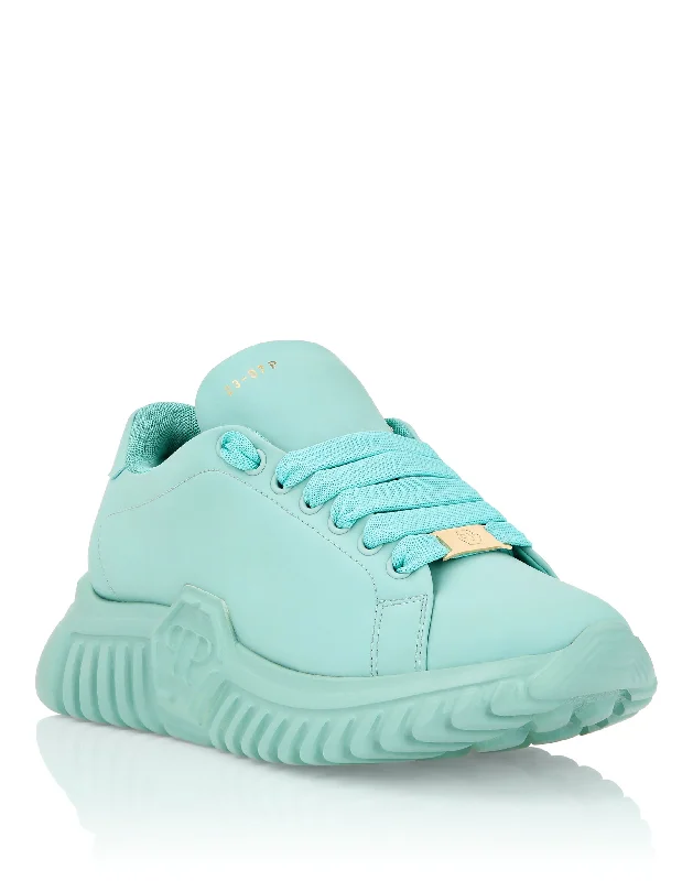 LO-TOP SNEAKERS SUPERSONIC