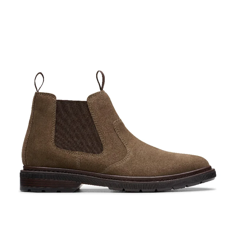 Clarks Burchill Up in Beige Suede