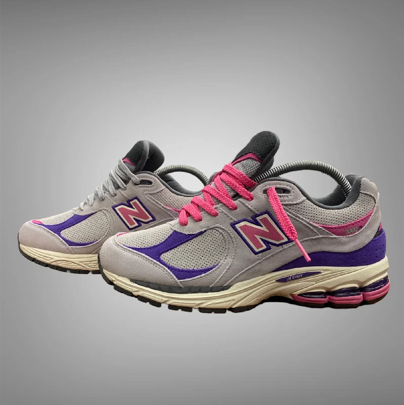 New Balance Men’s 2002 M2002RWB Grey Purple Pink