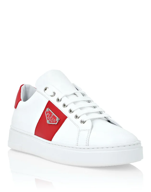 Lo-Top Sneakers Triangle Plein